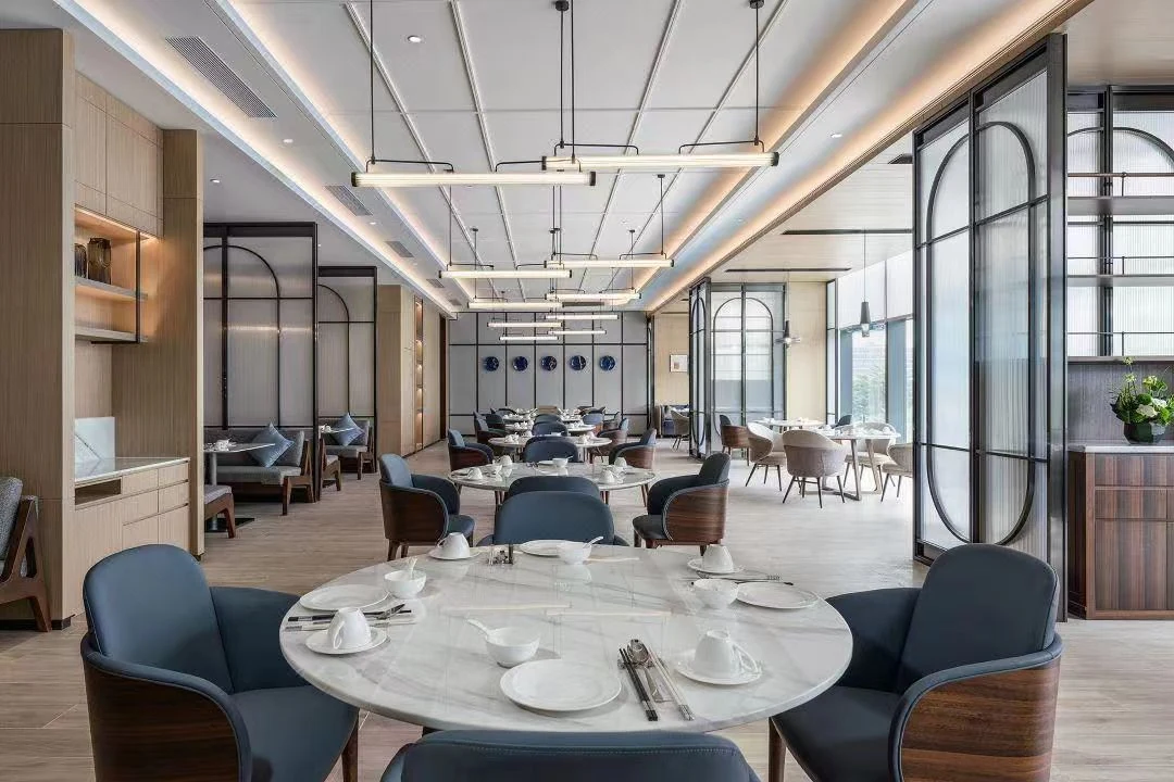 G Hotel Guangzhou — Chinese restaurant & dining area